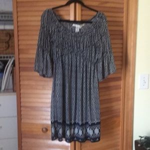 Max Studio bell sleeve dress